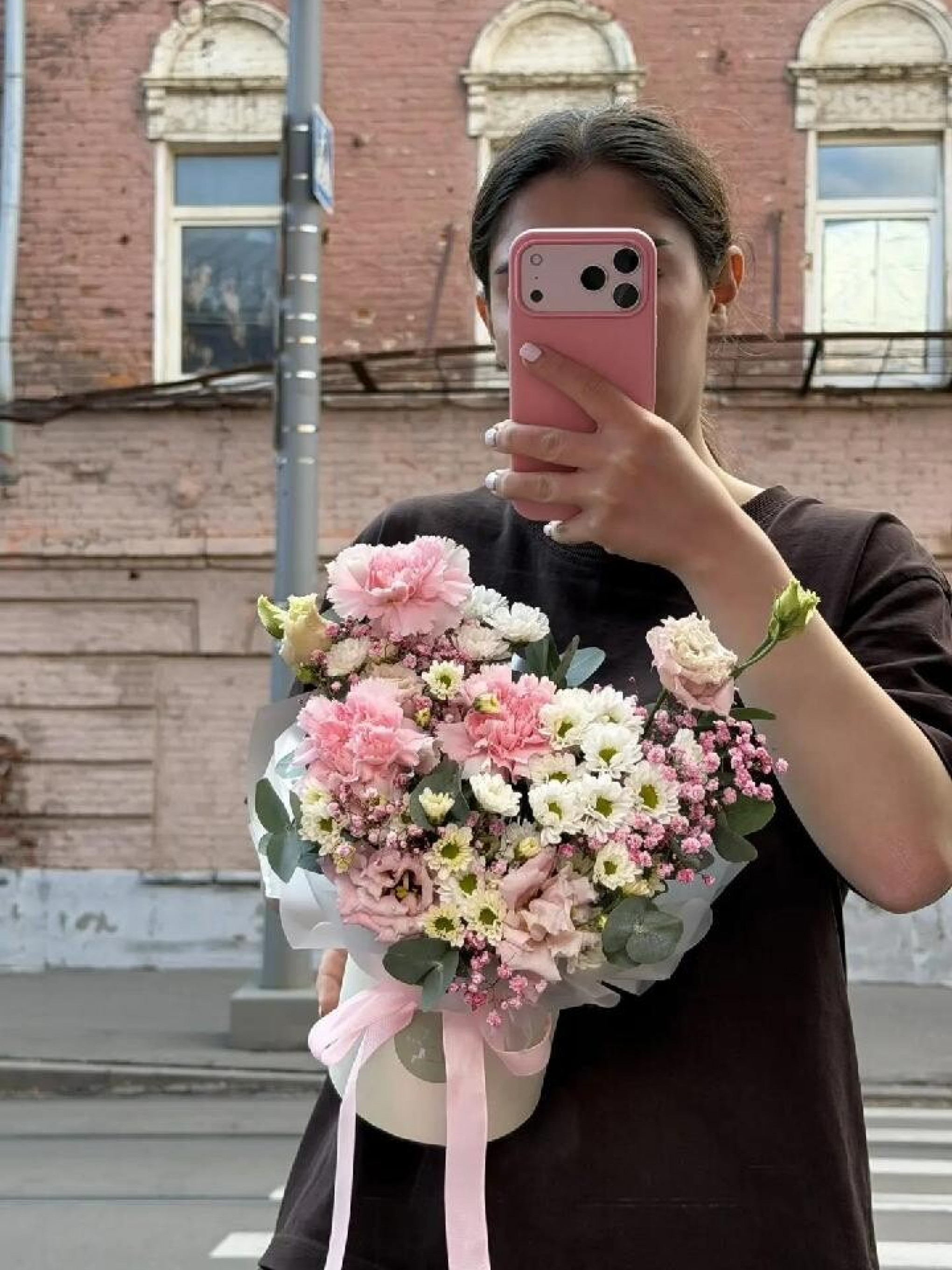 Композиция из розовой гвоздики